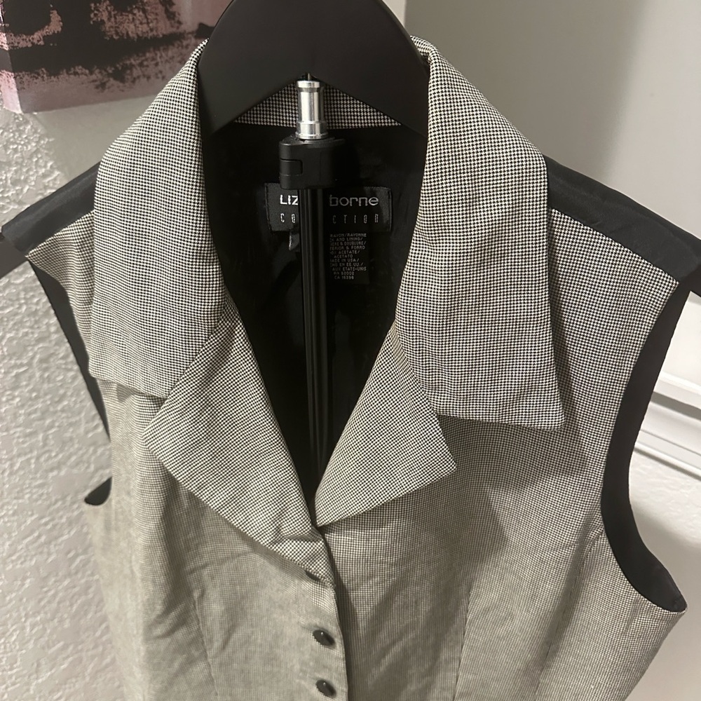 Liz Claiborne Light Gray Tailored Sleeveless Vest - Picture 5 of 5